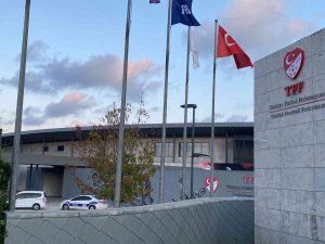 Tff Yönetim Kurulu Toplantısının Yapıldığı Saatlerde Riva Tesisleri’nin Yakınındaki Derenin Kenarından Binaya Ateş Açıldı. Saldırıda Herhangi Bir Yaralanma Olmazken Binaya 5 Kurşun İsabet Etti.