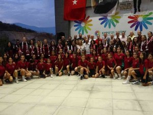 Hatayspor Kadın Futbol Takımı’nın Tanıtım Lansmanı Düzenlendi