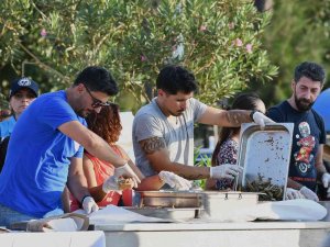 Başkan Günel, Av Sezonunun İlk Gününde Kuşadalı Balıkçılarla Buluştu