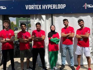 Asü Öğrencileri Hyperloop Yarışmasında En İyiler Arasına Girdi