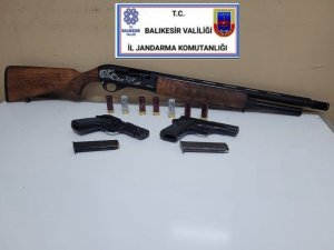 Balıkesir’de Jandarmadan 14 Şahsa Huzur Operasyonu