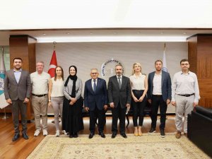 Başkan Büyükkılıç’tan Raylı Sistem Toplantısı