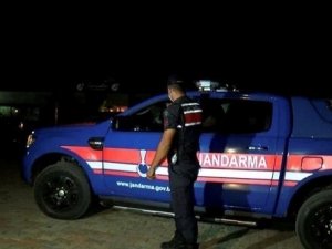 Şüphe Üzerine Durdurulan Araçta Kaçak Göçmen Yakalandı