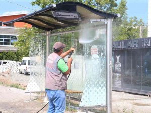 Yolcu Duraklarında Bakım Ve Onarım Çalışmaları Sürüyor
