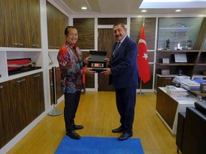 Endonezya Ankara Büyükelçisi Lalu Muhamad İ̇qbal’dan Başkan Vidinlioğlu’na Ziyaret