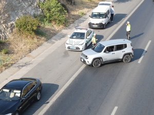 Emniyet Şeridi Kurnazları Polisten Kaçamadı