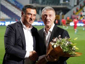 Spor Toto Süper Lig: Ümraniyespor: 0 - Trabzonspor: 0 (İ̇lk Yarı)