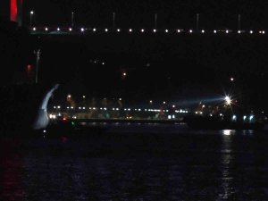 Boğaza Demir Atan Kargo Gemisi Kurtarıldı, İ̇stanbul Boğazı Gemi Trafiğine Açıldı