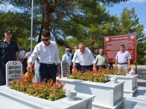 Üç Kızlar Şehitliği Dualarla Açıldı