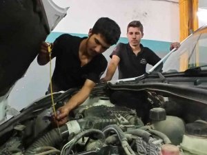 Mesleki Eğitimdeki Düzenleme Esnafın Yüzünü Güldürdü: Çırak, Kalfa Ve Usta Sayıları Bir Yılda Arttı