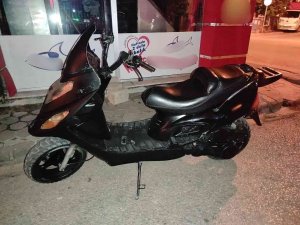 Şüpheli Şahıslardan Çalıntı Motosiklet Ve Tabanca Ele Geçirildi