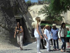 Kapadokya’daki Ören Yerlerini Ziyaret Eden Turist Sayısı 2,5 Milyonu Geçti