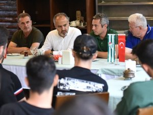 Bursaspor, Büyükşehir Belediye Başkanı Ömer Furkan Banaz İle Bir Araya Geldi