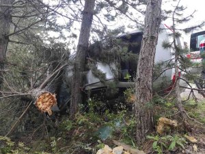 Domaniç’te Trafik Kazası: İ̇kisi Çocuk 6 Yaralı