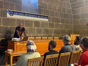 Erciyes’in Güzelliklerini Pozlamak İçin Astro Fotoğraf Eğitimi