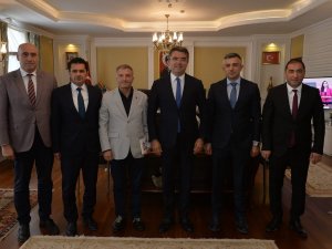 Vali Okay Memiş, Okul Sporları Federasyonu Başkanı Doç. Dr. Ömür Fatih Karakullukçu’yu Kabul Etti