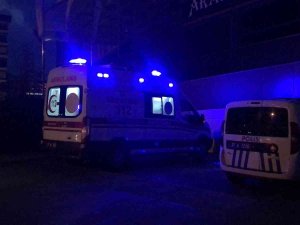 Sağanak Yağışta Avm’nin Tavanı Çöktü: 1 Yaralı