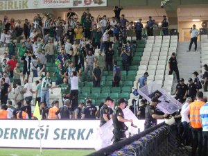 Giresun’da Maç Sonu Çıkan Olaylarda Bazı Taraftarlar Yaralandı