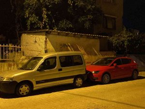 Küçükçekmece’de Sokak Ortasında Genç Kadına Yumruklu Tokatlı Saldırı Kamerada