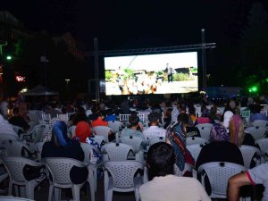 Kahramankazan’da Çocuklara Açık Havada Sinema Keyfi