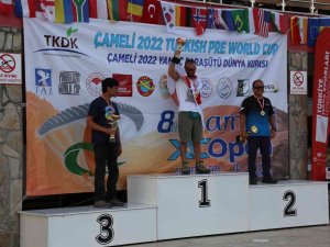 Yamaç Paraşütü Ön Dünya Kupası Xc Open Yarışları Birincileri Ödüllendirildi