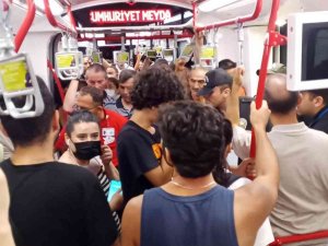 Tramvayda Gerginlik: Çevik Kuvvet Olaya Müdahale Etti