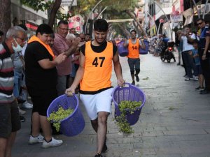 50 Kiloluk Üzüm Yüklü Kelterlerle Kıyasıya Yarış