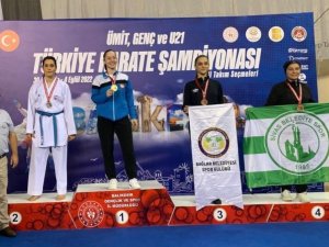 Diyarbakırlı Milli Karateci Dünya Kupası Seçmelerine Katılma Hakkı Kazandı