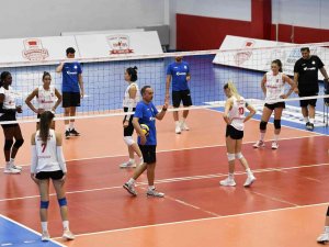 Hedef Büyük, Takım İddialı