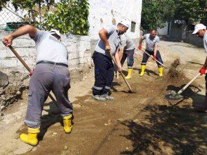 Hafta Sonu Mesaisinde Cadde Ve Sokaklar Yıkandı