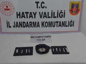 Uyuşturucuyu Balkondaki Asmaya Gizlemiş