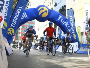 Turkcell Granfondo İ̇zmir’de Pedallar ’Sürdürülebilir Bir Dünya İ̇çin’ Döndü