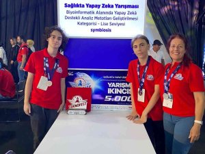 Aydınlı Öğrenciler Meme Kanserinde Erken Teşhis İçin Proje Geliştirdi