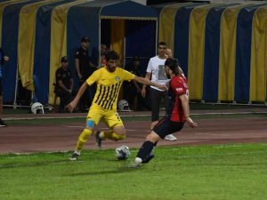 Tff 2. Lig: Tarsus İ̇dman Yurdu: 1 - Düzcespor: 1