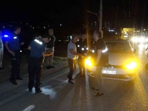 Otomobilin Çarptığı Yaşlı Adam Ağır Yaralandı