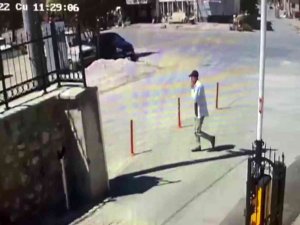 Yaşlı Adamın Altın Ve Parasını Dolandıran Şüpheli: “Yakışıklı Çıkart Ha”