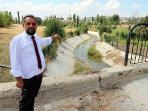 Özükavak Beldesinde Dere Islah Çalışması Tamamlandı