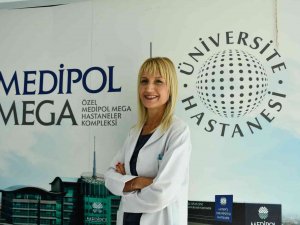 "45 Yaşından Sonra Yakını Göremeyen Hastalara Göz İçi Mercek Uygulamasını Tercih Ediyoruz"