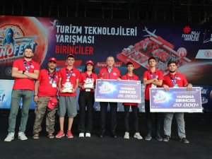 Teknofest ‘Turizm Teknolojileri’ Kategorisinde Birincilik Hkü’lü Öğrencilerin