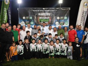Minikler Futbol Turnuvası’nda Şampiyon Belli Oldu