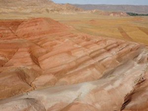 Fotoğraf Çekmek İsteyenlerin Uğrak Adresi: Gökkuşağı Tepeleri