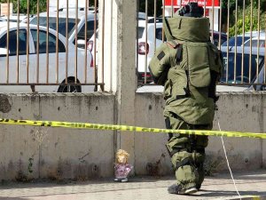 Oyuncak Bebek Polis Ekiplerini Alarma Geçirdi