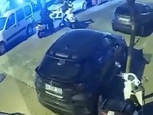 Kağıthane’de Maskeli İki Kişi Park Halindeki Motosikleti Çalıp Kaçtı
