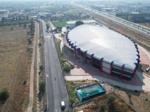 Muradiye Spor Salonuna Çevre Düzenlemesi
