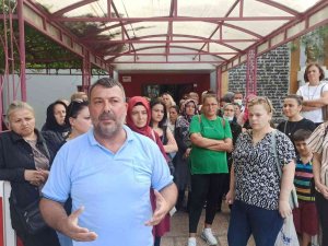 Veliler Okullarının Yıkılmamasını İstedi