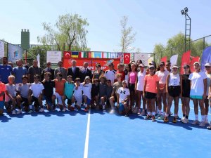 Uluslararası Erzincan Ergan Cup (Tennis Europe) Turnuvası Başladı