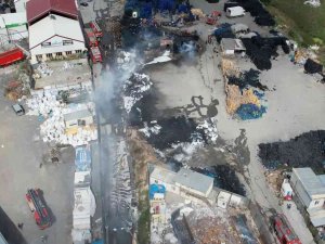 Eyüpsultan’da Plastik Kasa Üretilen Tesiste Korkutan Yangın