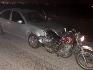 Osmaniye’de Otomobil Motosiklete Çarptı: 2 Yaralı