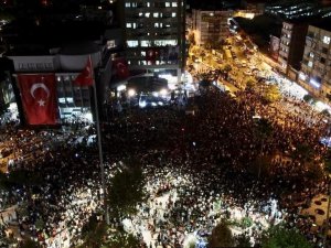 Nazilli’deki Konseri Binlerce Kişi İzledi