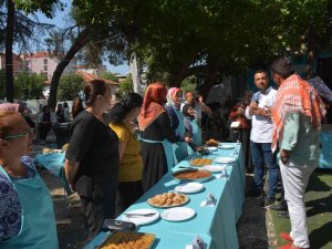 Sındırgı’da Yöresel Yemekler Yarıştı